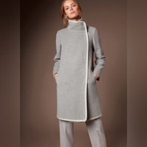 Aritzia Babaton Atelier Cormac Coat 96% Wool Tan Colour Size Extra Small